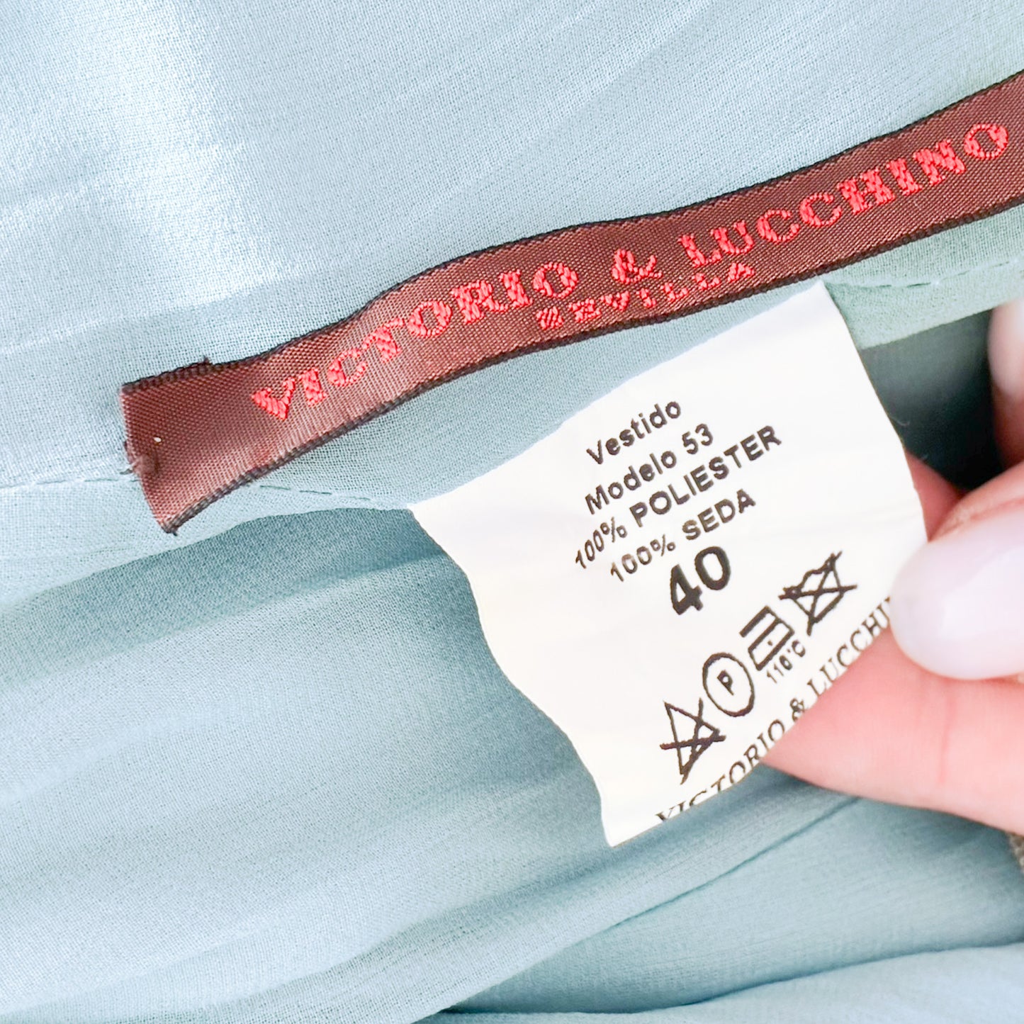 Victorio & Lucchino 2007 Silk iced gown - Runway