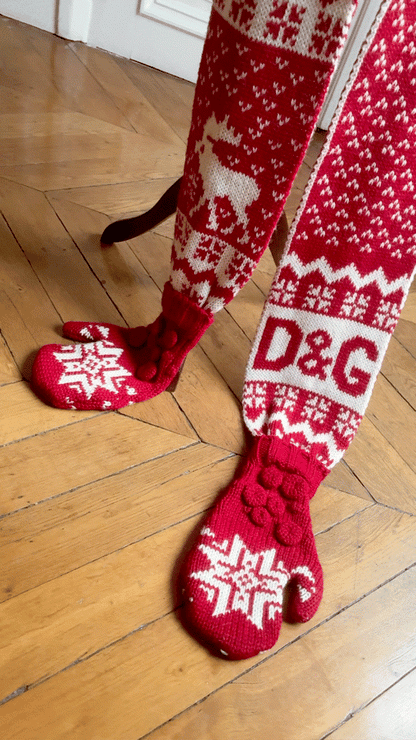 D&G 2006 giant scarf with gloves - runway