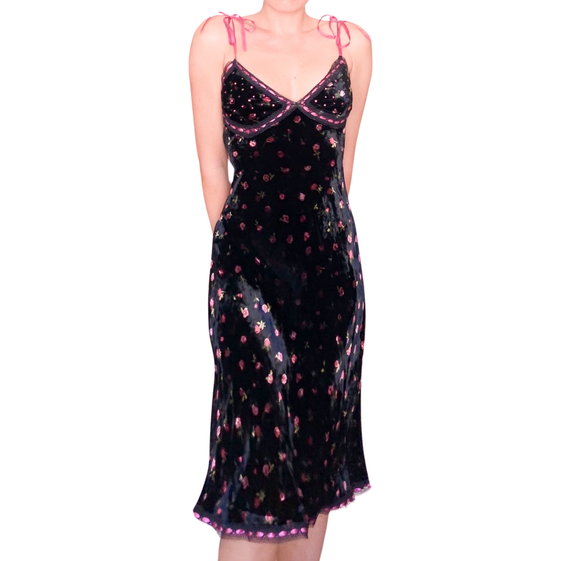 Betsey Johnson F/W 2000 velvet floral dress - S to L ( stretch & heavy fabric which falls very beautifully ) / Black / 100% Rayon Betsey Johnson F/W 2000 velvet floral dress - S to L ( stretch & heavy fabric which falls very beautifully ) / Black / 100% Rayon