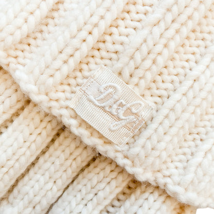 D&G 2006 wool neck warmer - runway