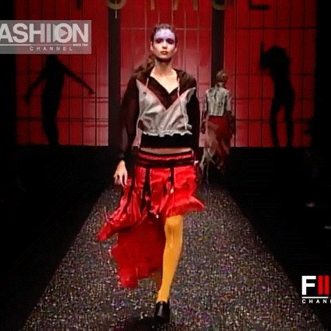 Voyage 2003 er0tica silk skirt - runway