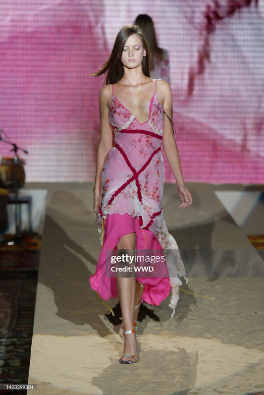Voyage Spring 2003 bare back silk dress - runway