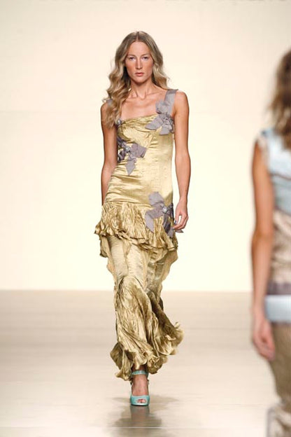 Victorio & Lucchino 2007 Silk iced gown - Runway