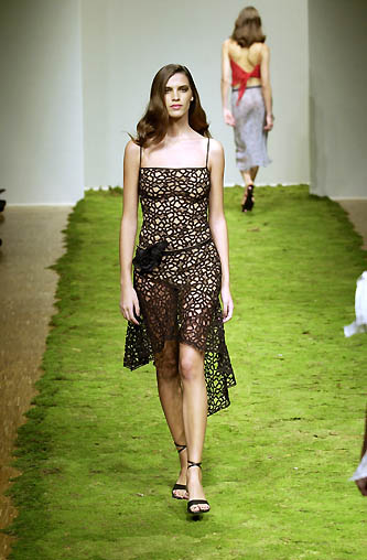 Lolita Lempicka 2001 guipure dress - runway