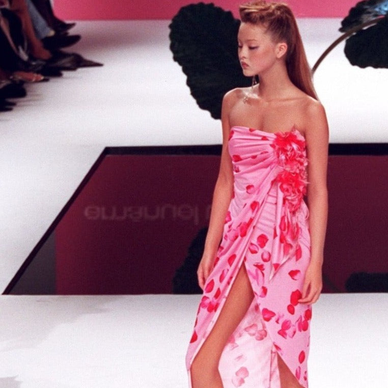 Emanuel Ungaro S/S 2001 runway petals silk dress
